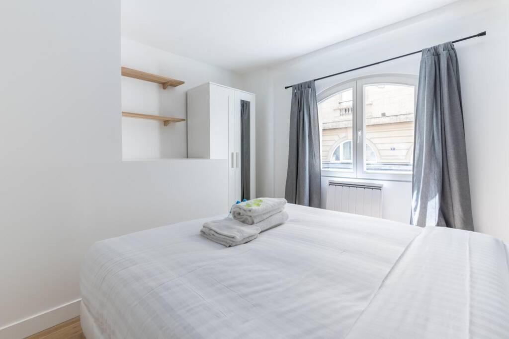 Appartement Duplex De Charme Proche De L'Opera Garnier パリ エクステリア 写真